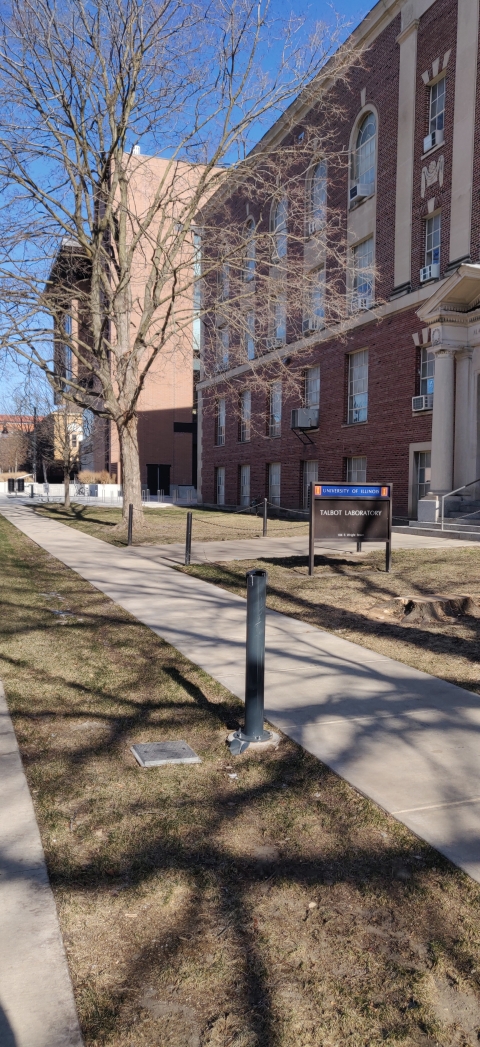 Eco-Counter located on the East Side of the intersection of Wright and Healey