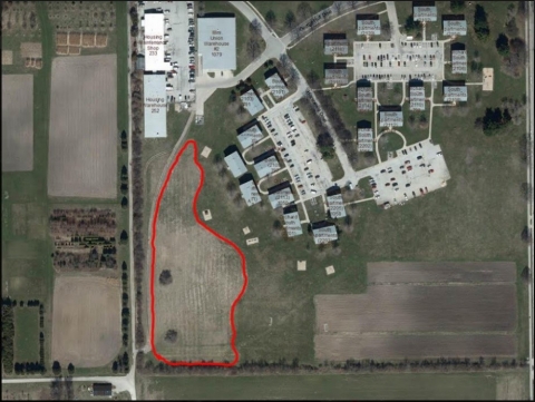 aerial photo of Orchard Downs with outline of low mow zone